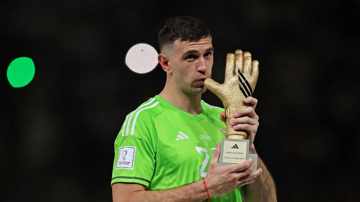 意天空：国米和大马丁的团队谈了一份两年合同以及具体的年薪