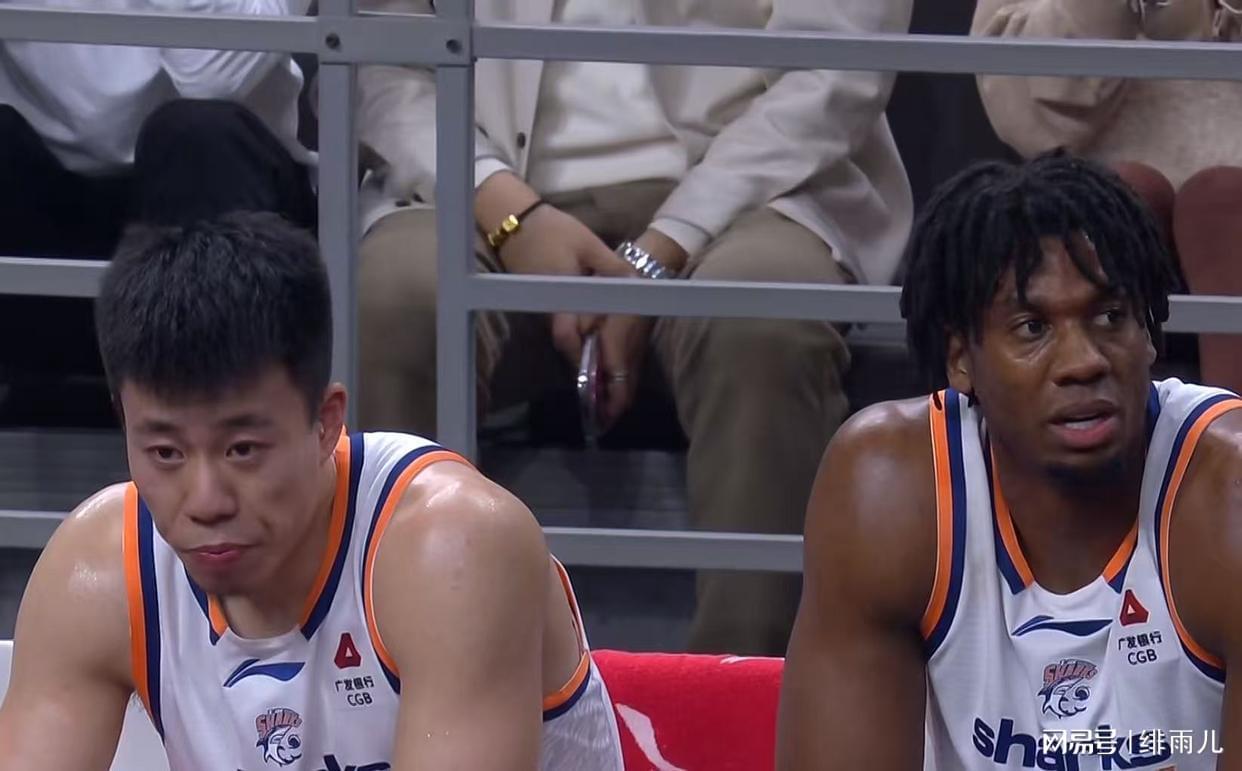 半岛体育入口-惨败上海后!广东队被逼补强,朱芳雨下重本,强挖NBA乐透中锋?