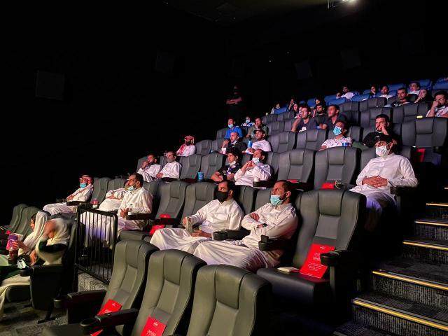 半岛体育入口-迪拜现在41度 6月的中东踢90分钟足球是什么体验？